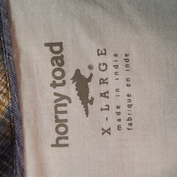 Size XL organic cotton Horny Toad short sleeve buttoned down shirt. B14 - Picture 2 of 9